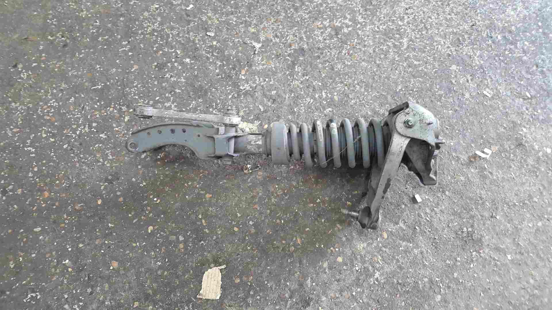 Volkswagen Touareg 2002-2007 2.5 TDi Drivers OSF Front Spring Suspension Leg
