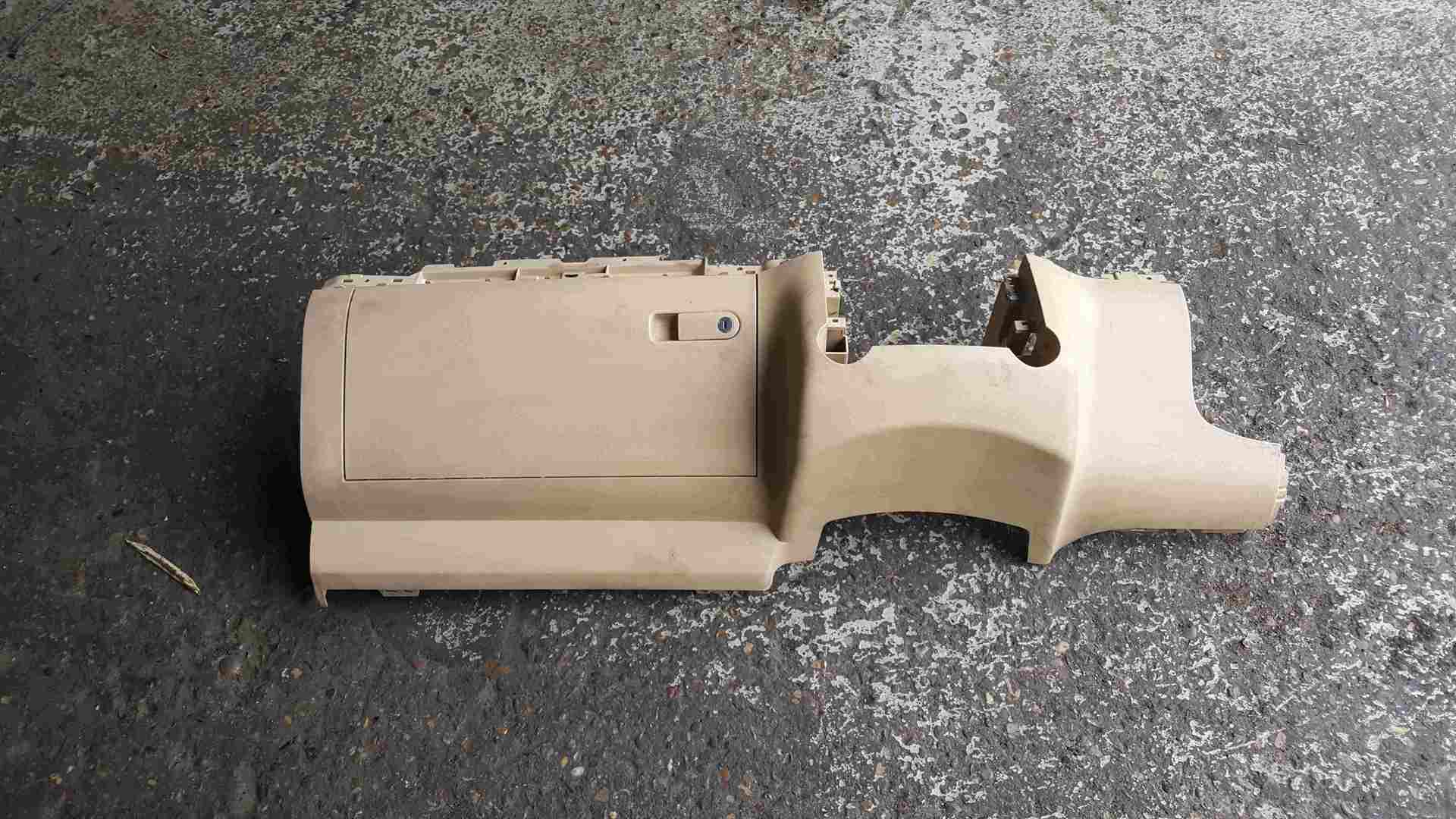 Volkswagen Touareg 2002-2007 Dashboard Glove Box Lid Dash Trim