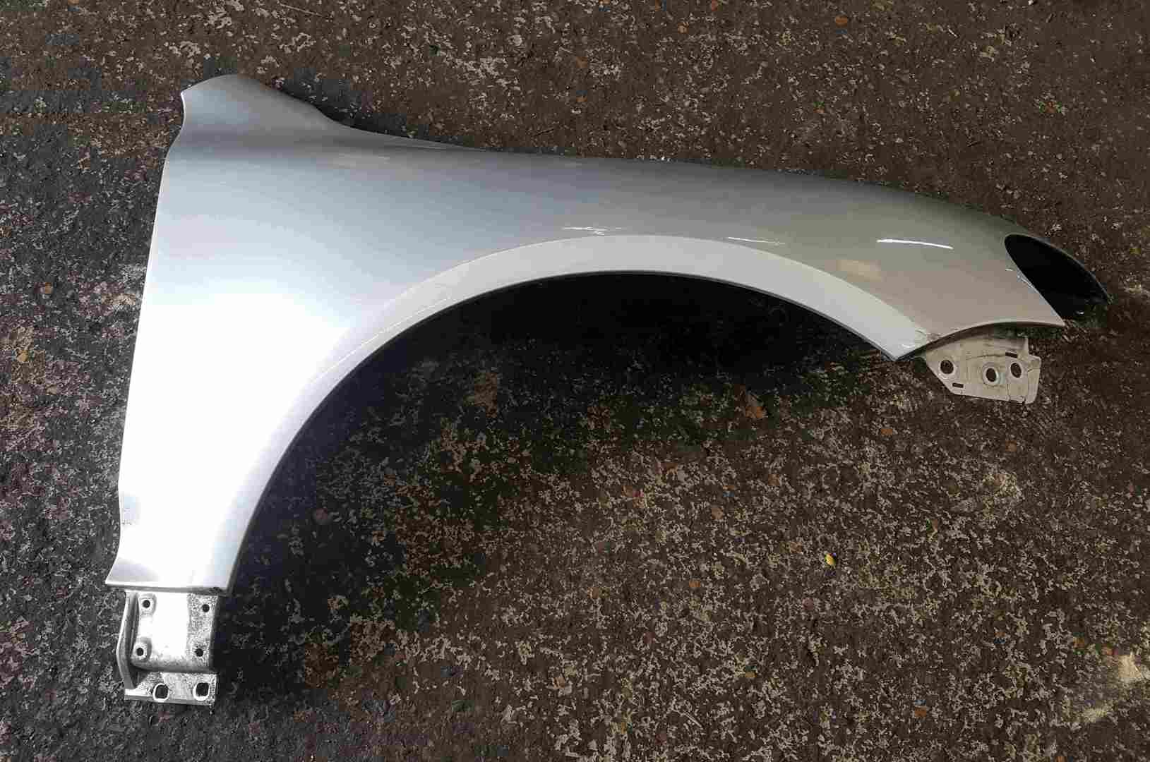 Volkswagen Touareg 2002-2007 Drivers OS Wing Silver LA7W