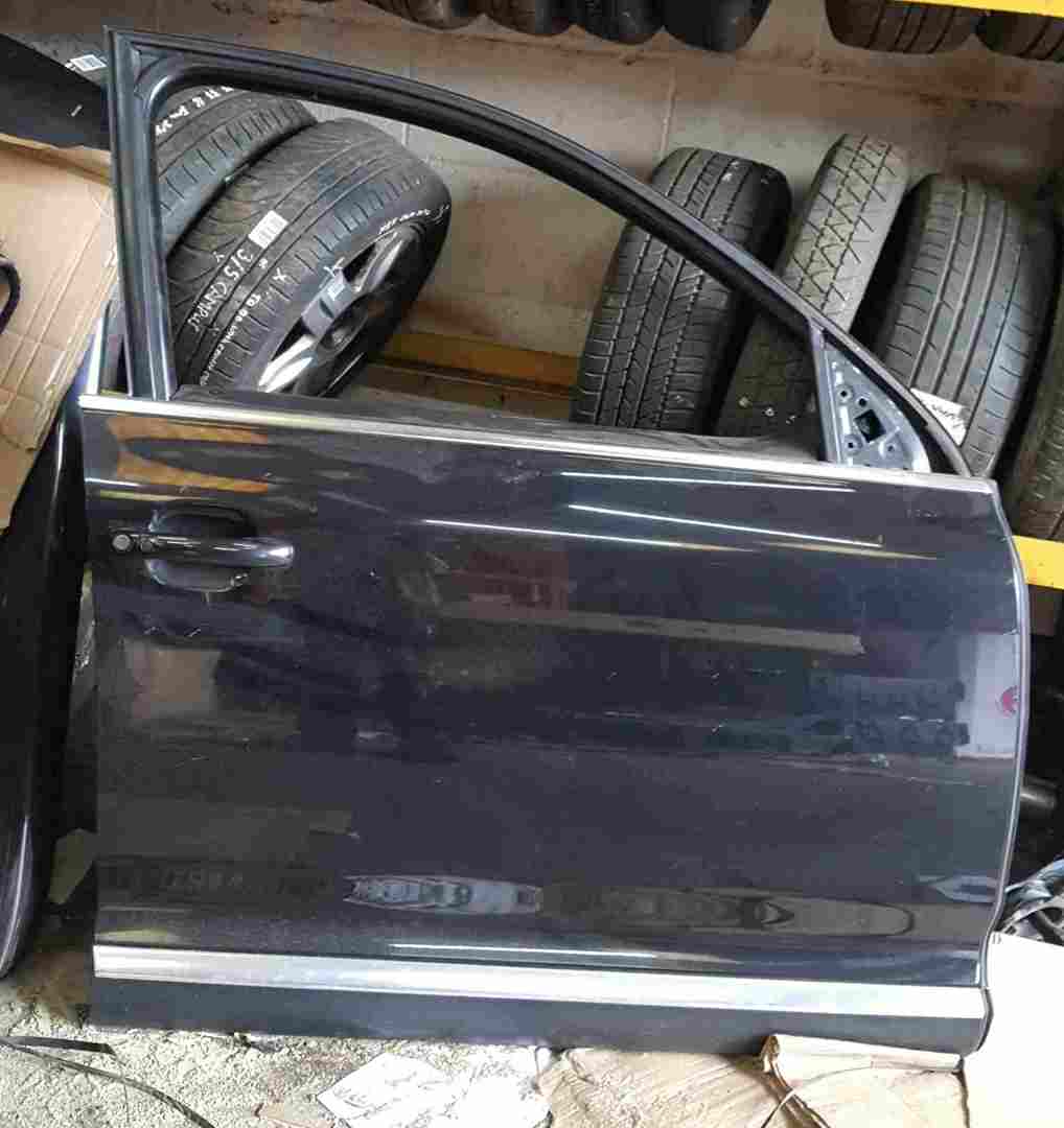 Volkswagen Touareg 2002-2007 Drivers OSF Front Door Black LC9Z
