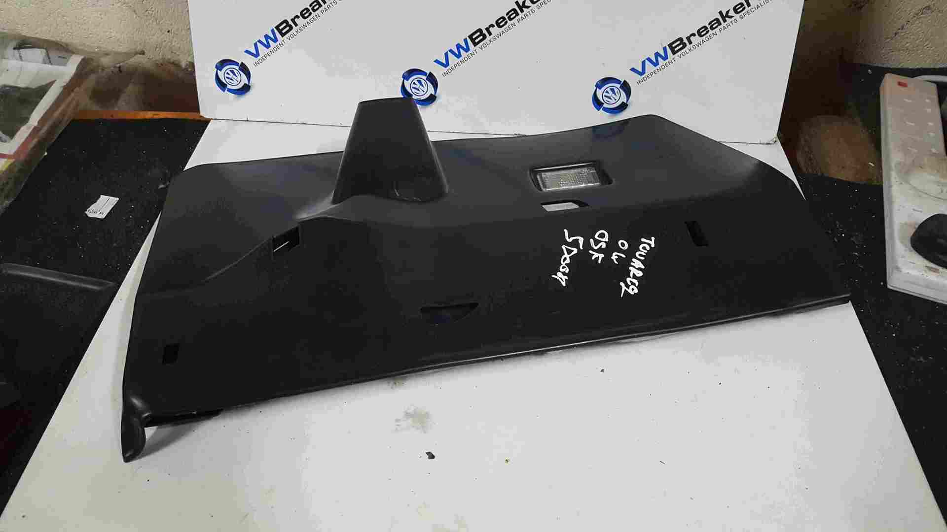 Volkswagen Touareg 2002-2007 Drivers OSF Front Trim Plastic Light