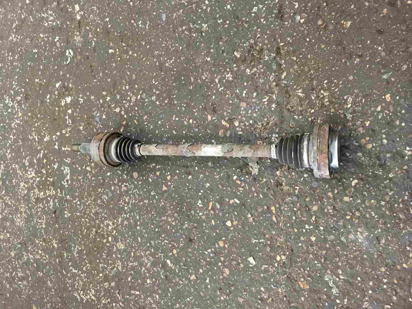 Volkswagen Touareg 2002-2007 Drivers OSR Rear Driveshaft Half Shaft 3.2 V6