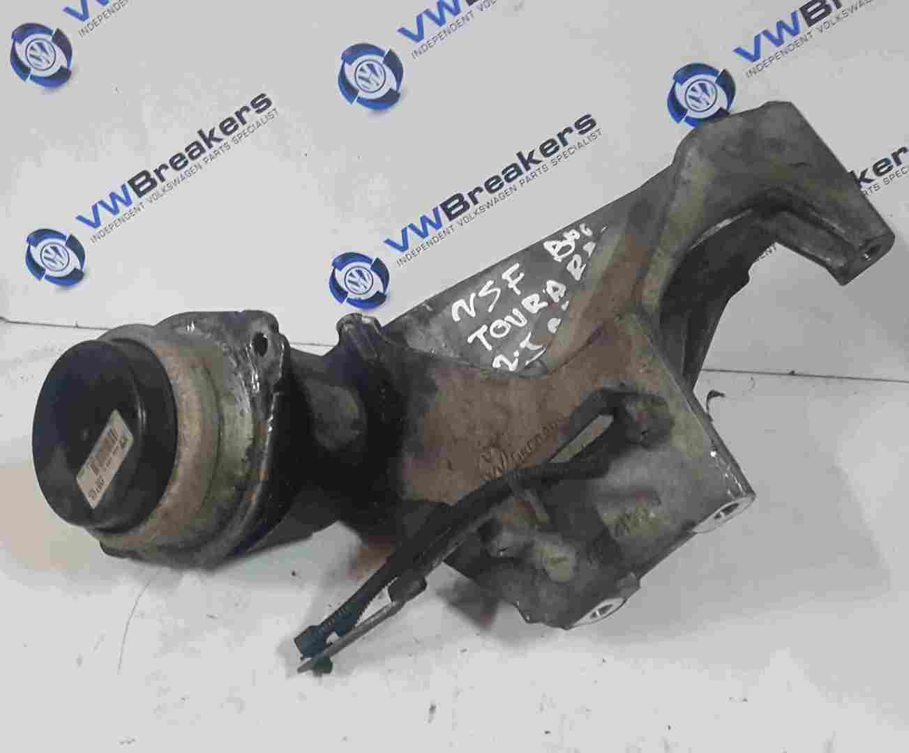 Volkswagen Touareg 2002-2007 Engine Mount Bracket 070199307A