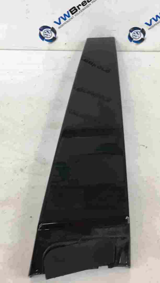 Volkswagen Touareg 2002-2007 Passenger NS B Pillar Trim Moulding Gloss Black