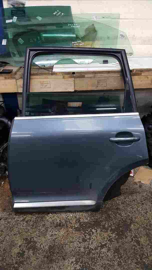 Volkswagen Touareg 2002-2007 Passenger NSR Rear Door Grey Ld7u