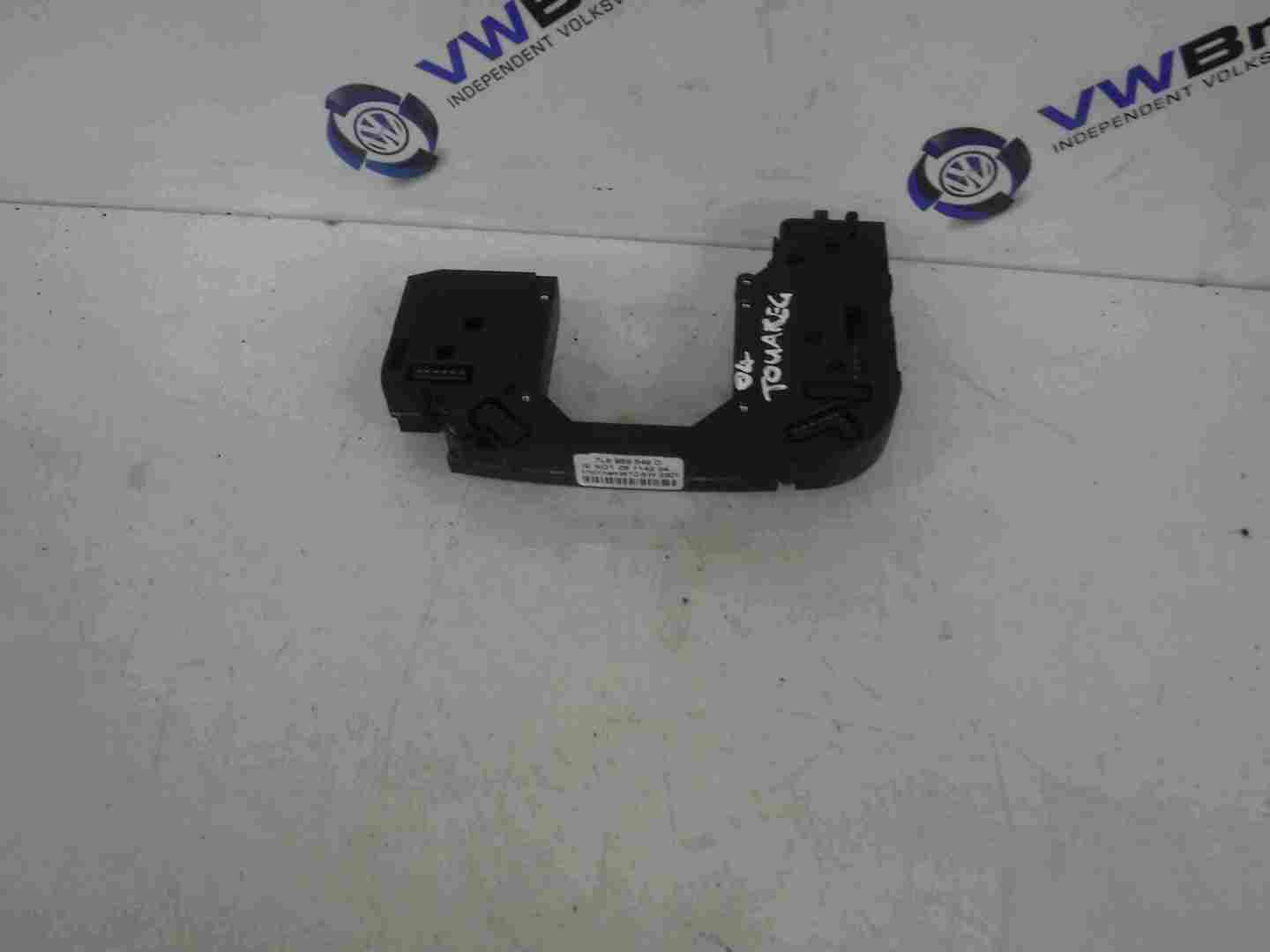 Volkswagen Touareg 2002-2007 Steering Column Stalk Interface Switch Panel