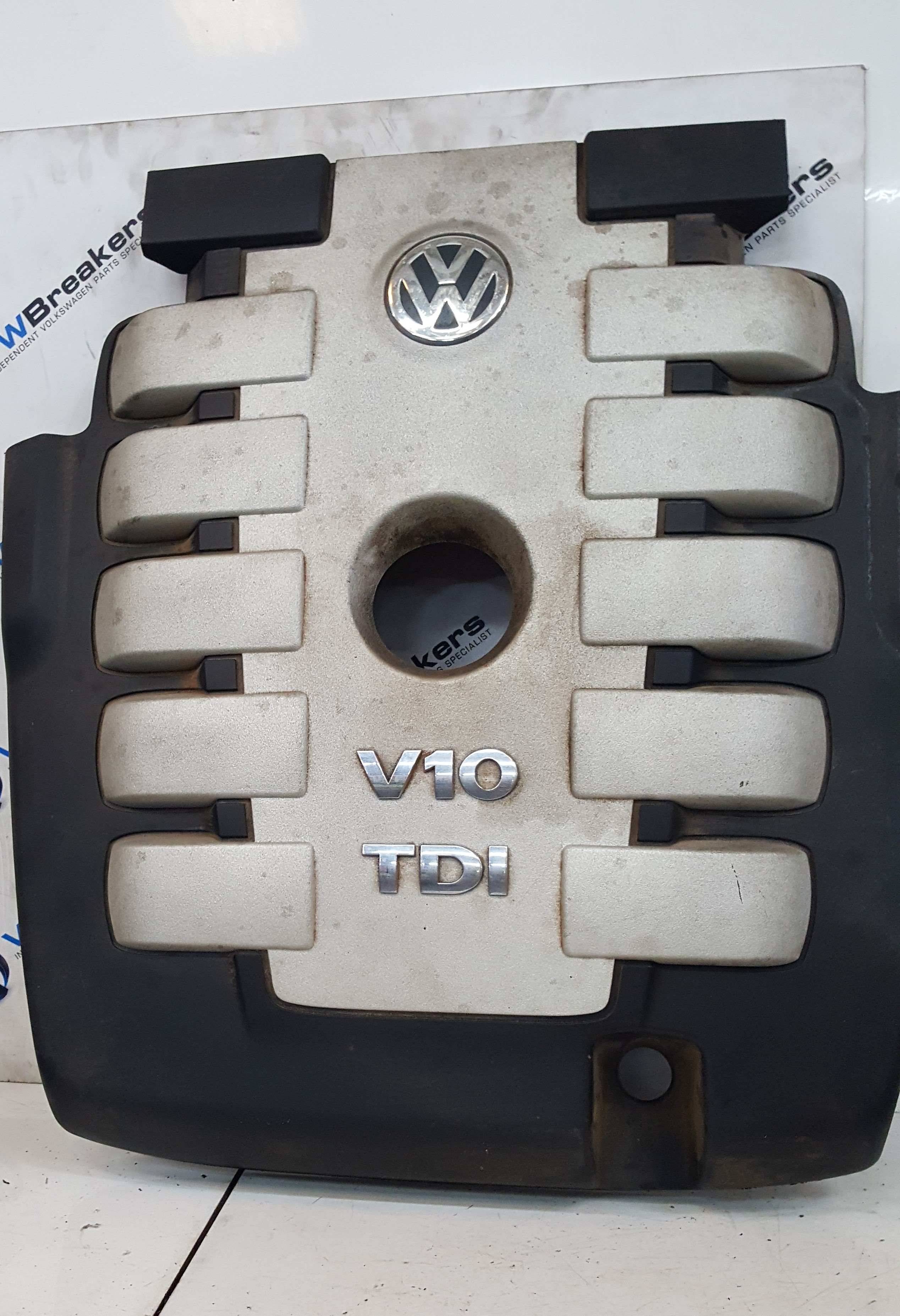 Volkswagen Touareg 2002-2007 V10 TDI Engine Cover Plastic 