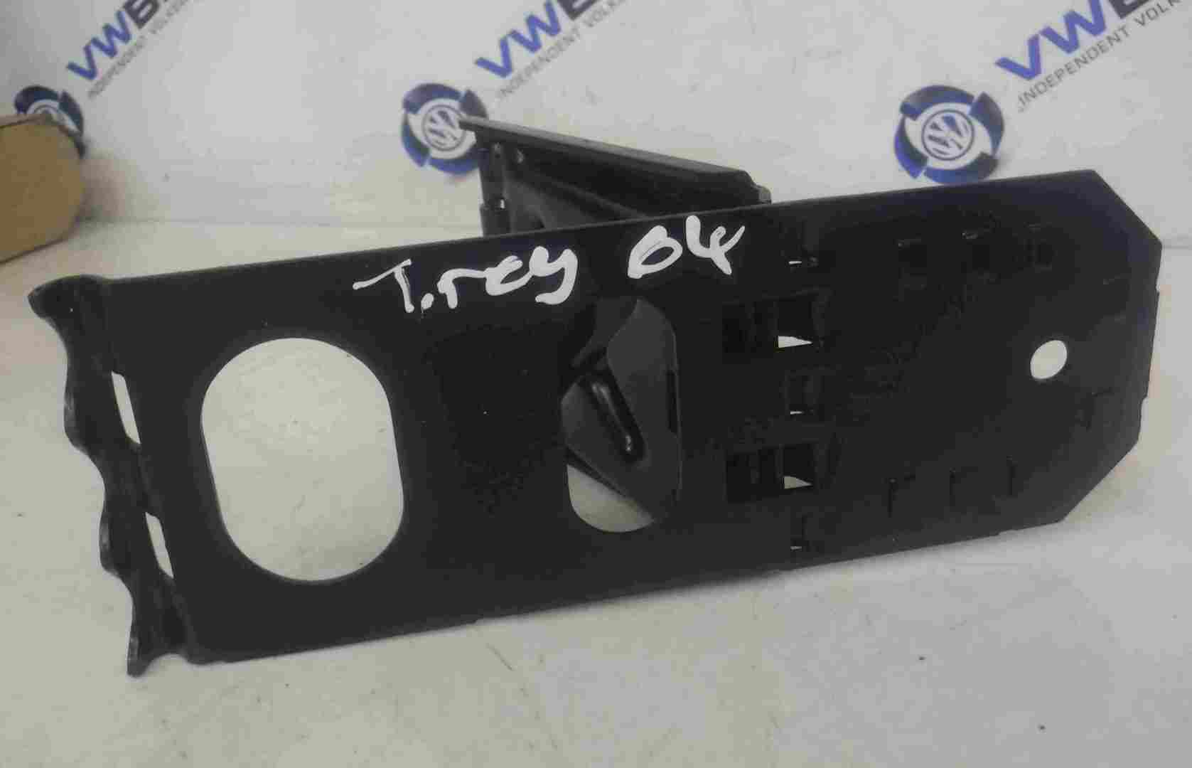 Volkswagen Touareg 2002-2007 Wheel Chock Filling Wedge 7L0860321A