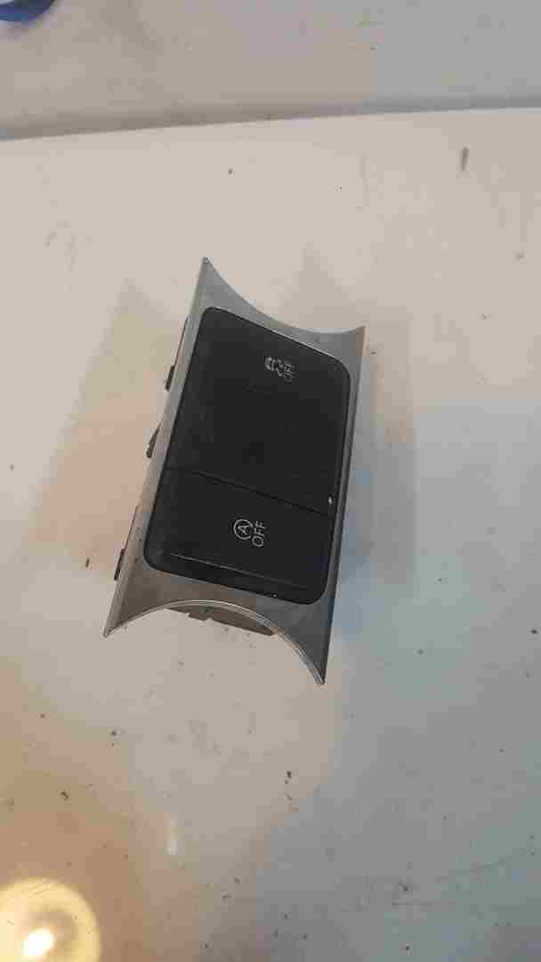 Volkswagen Touareg 2010-2018 ASR Traction Switch Panel 7P6927127M