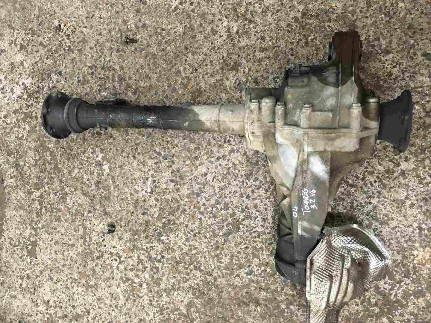 Volkswagen Touareg Porche 2002-2007 3.2 V6 Front Differential Diff With Shaft
