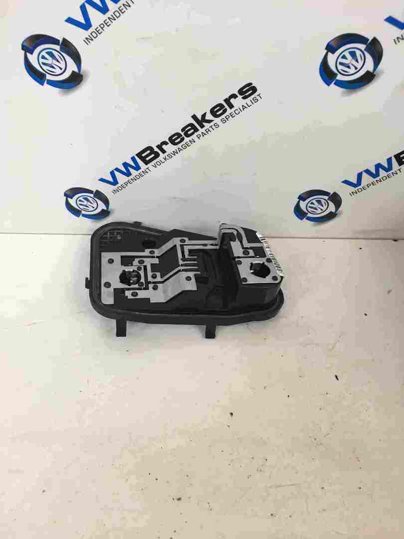 Volkswagen Touran 2002-2006 Passenger NSR Rear Bulb Holder