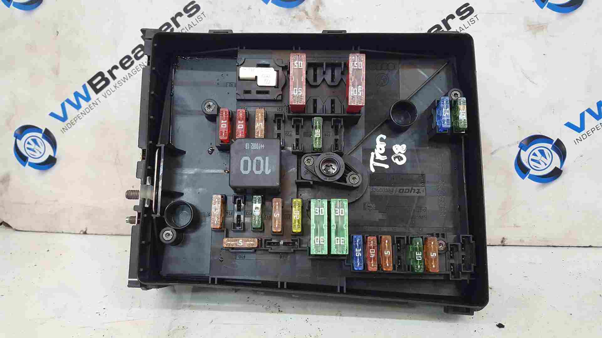 Volkswagen Touran 20022010 Engine Control Fuse BOX 1K0937125D
