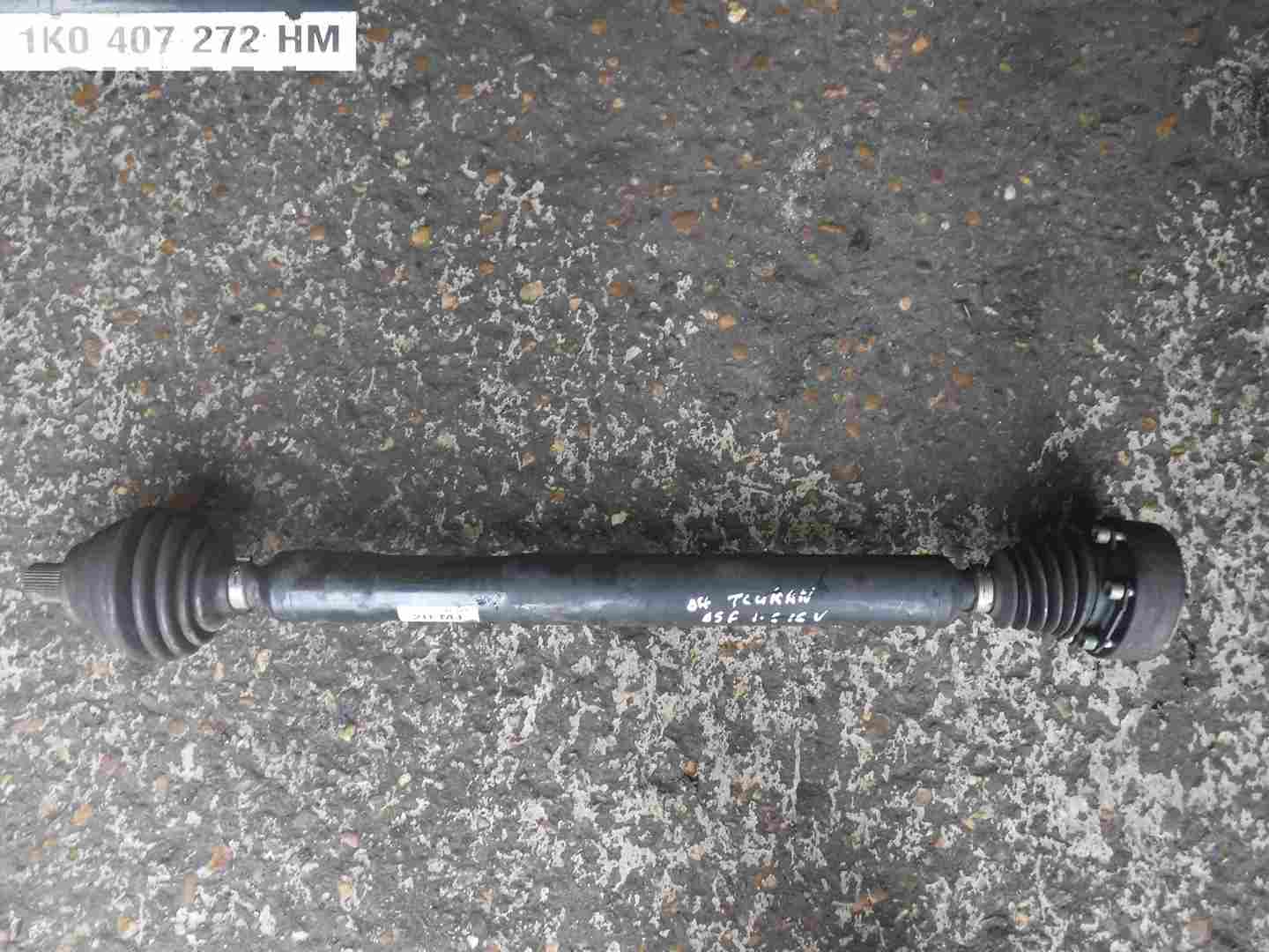 Volkswagen Touran 2003-2006 1.6 16v Drivers OSF Driveshaft !K0407272HM