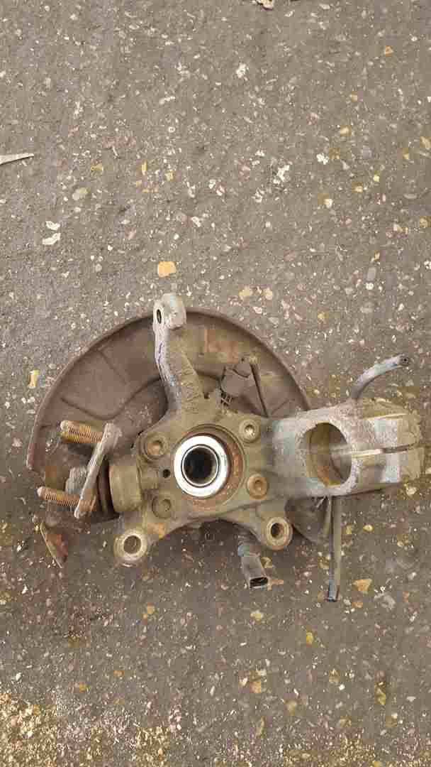 Volkswagen Touran 2003-2006 1.6Fsi Passenger NSF Front Wheel HUB + Bearing