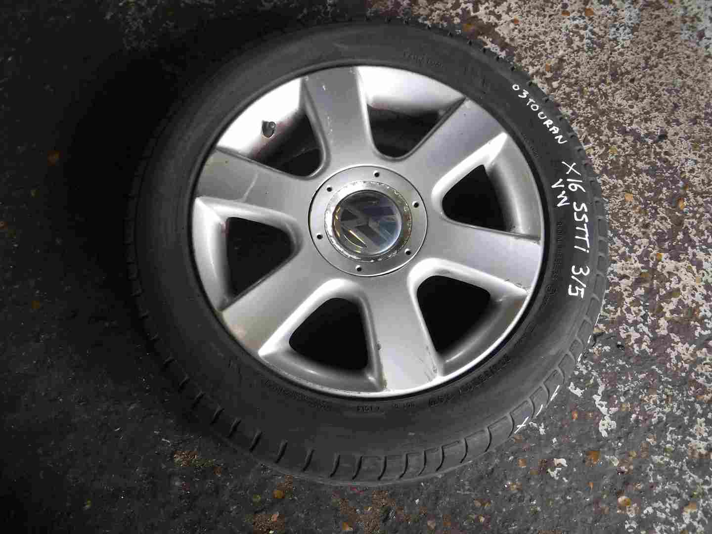 Volkswagen Touran 20032006 Alloy Wheel 16inch 1T0601025C