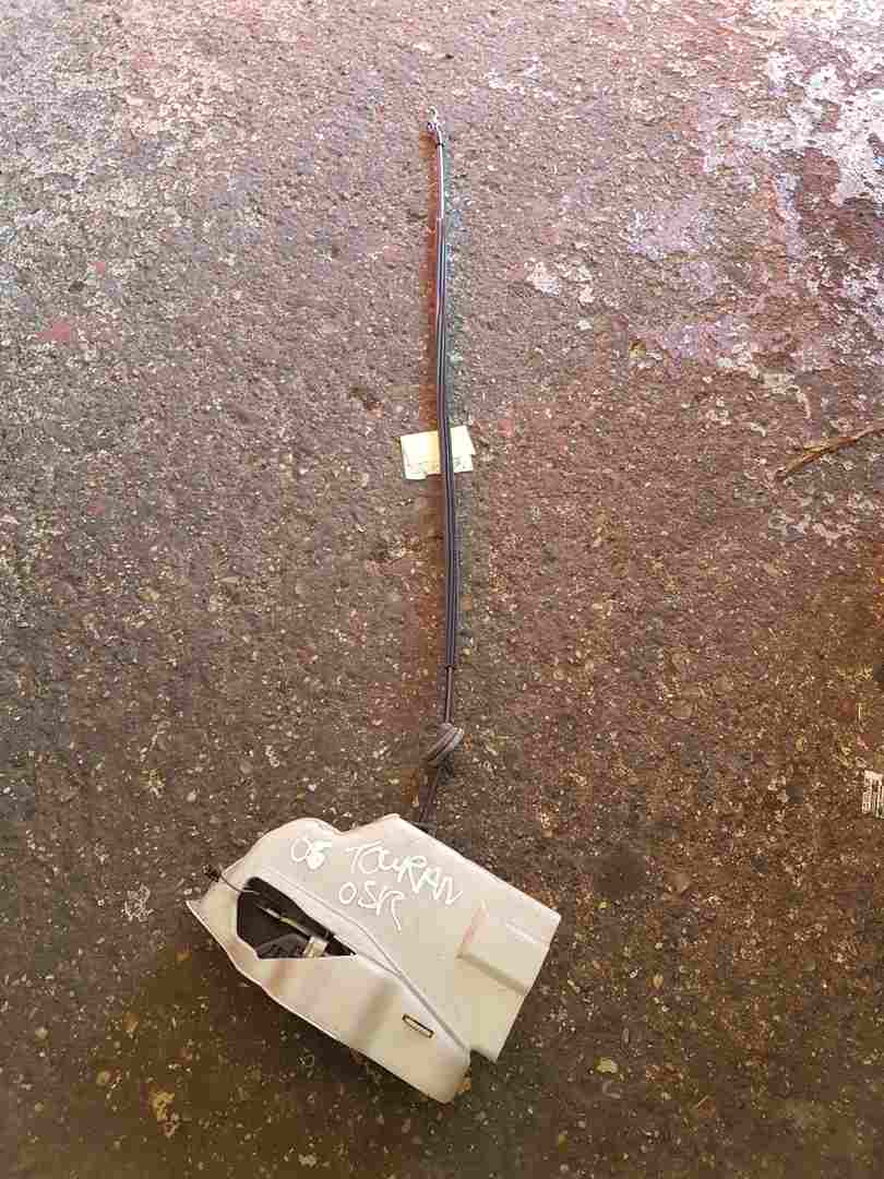 Volkswagen Touran 2003-2006 Drivers OSR Rear Door Lock Mechanism