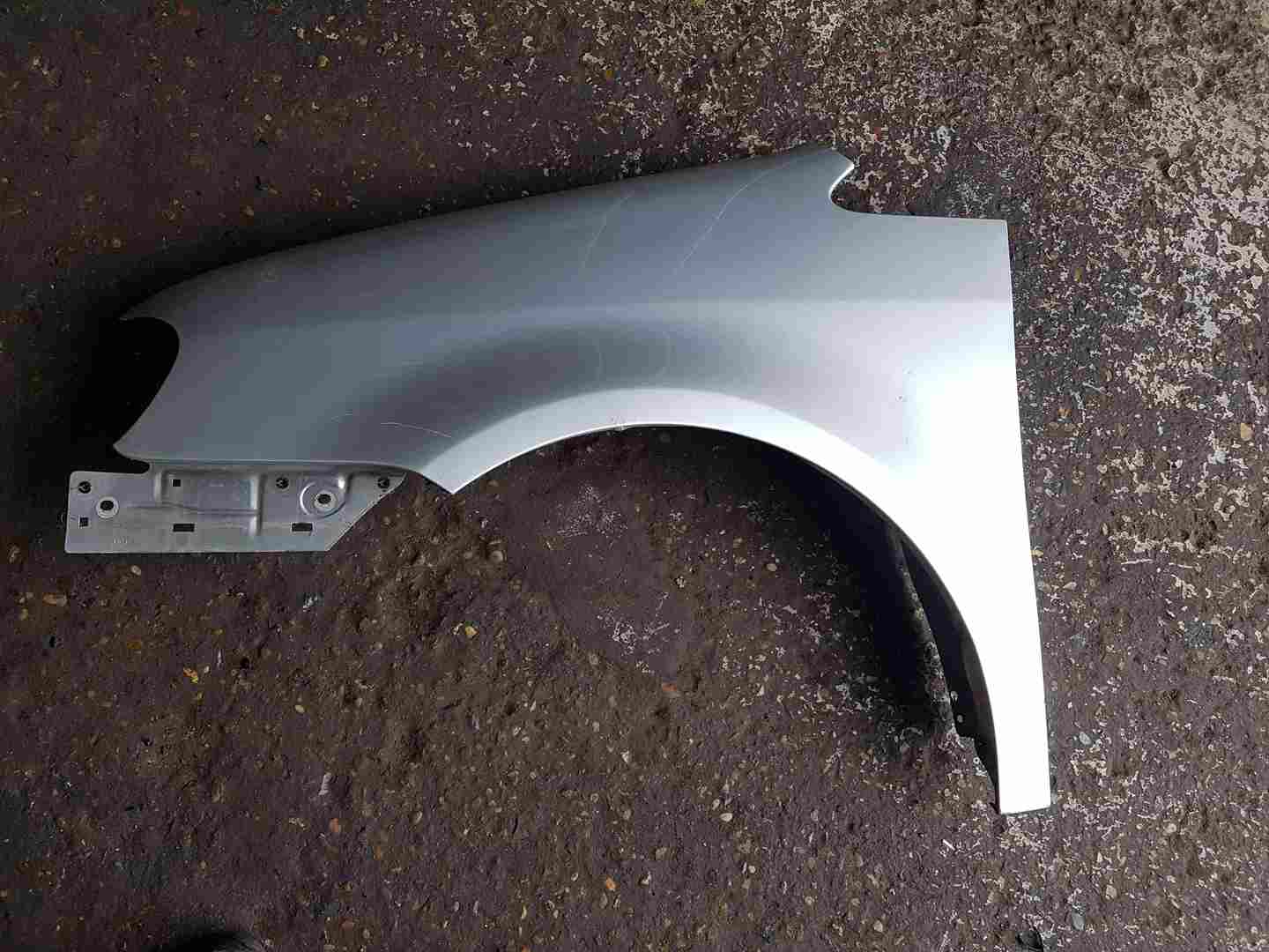 Volkswagen Touran 2003-2006 Passenger Ns Wing Panel Silver La7w