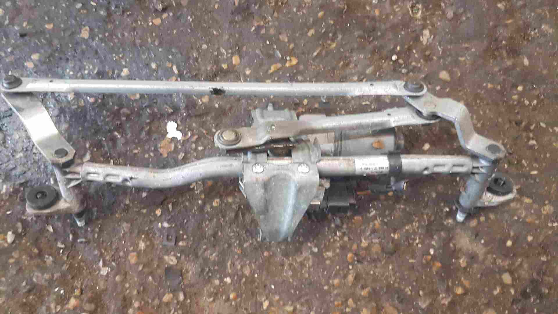 Volkswagen Touran 2003-2006 Windscreen Wiper Motor  Linkage 2K2955023e