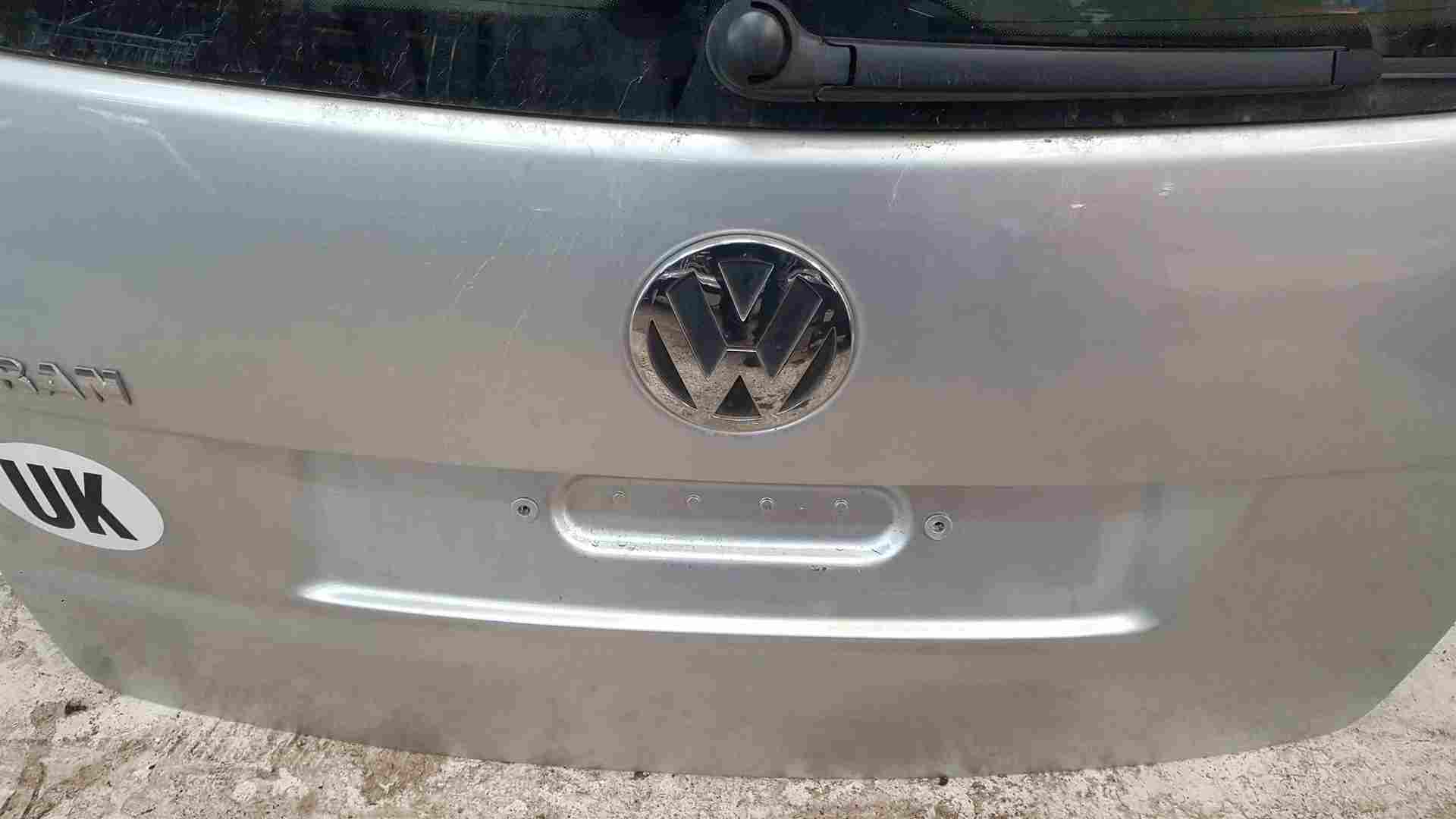 thumbnail interactive-video image 1 of Genuine VW Touran Tailgate Badge Lettering 2003-2010 - 1T0 853 687 739 (Made In Germany) 1 of 6