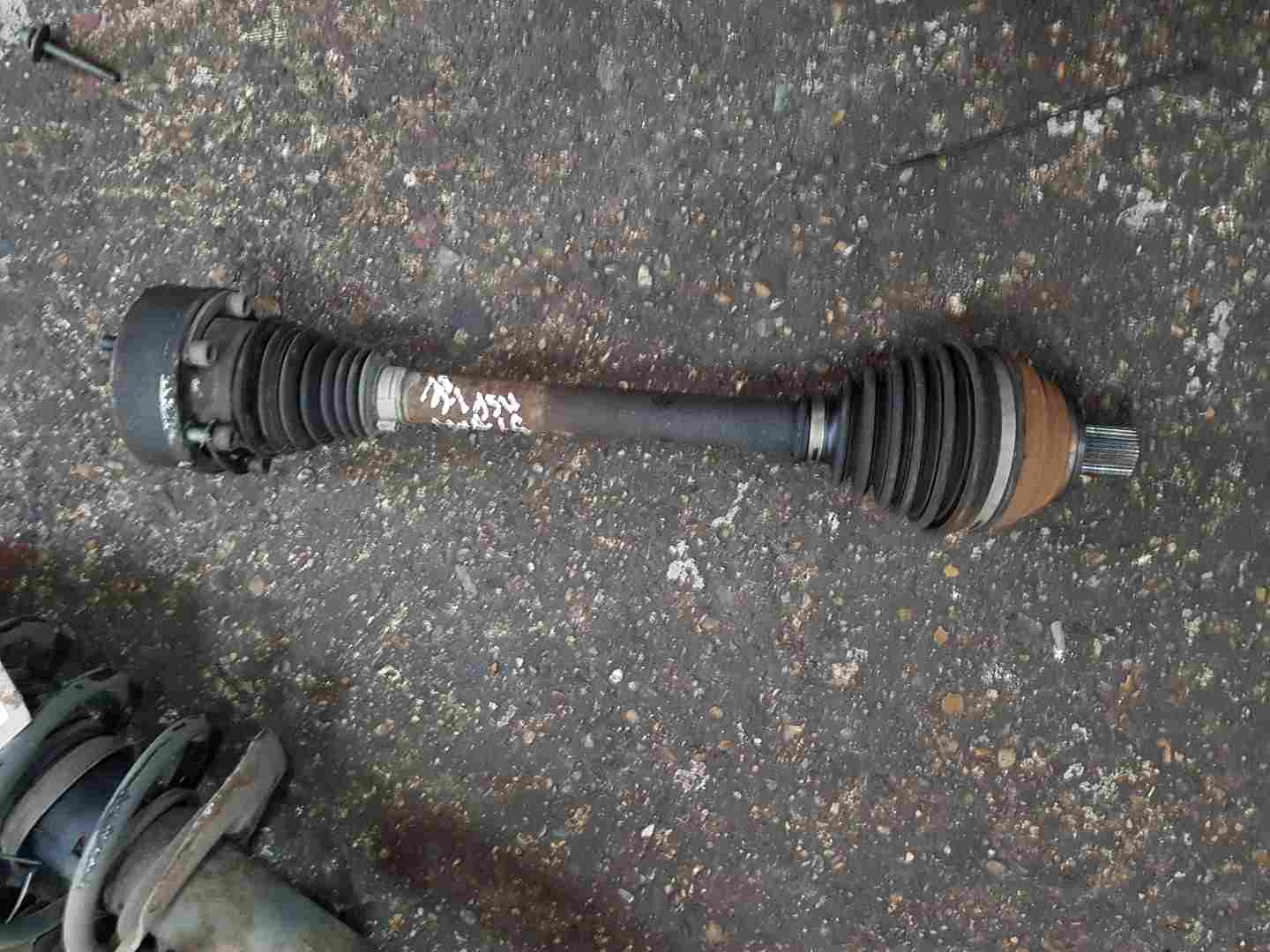 Volkswagen Touran MK1 2006-2010 1.6 8V Passenger NSF Driveshaft
