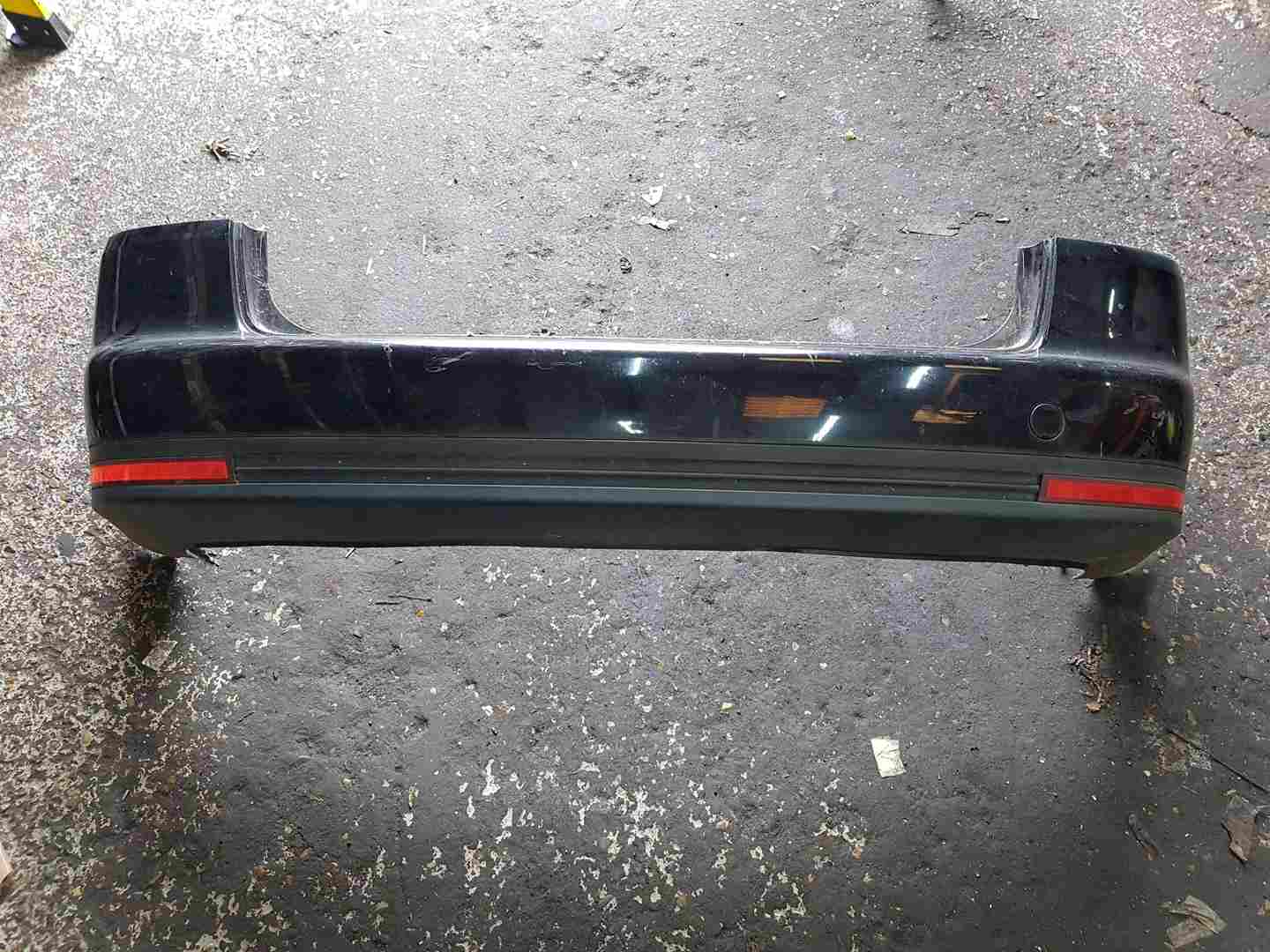 Volkswagen Touran MK1 2006-2010 Rear Bumper Black Lc9z