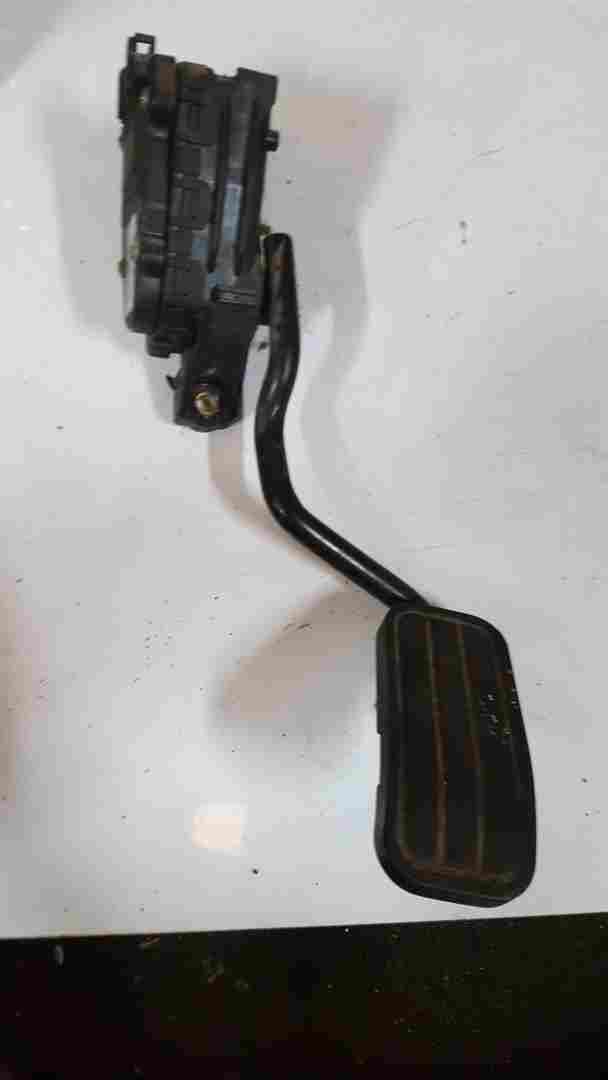 Volkswagen Transporter T4 1995-2004 Accelerator Pedal 7D2721603B