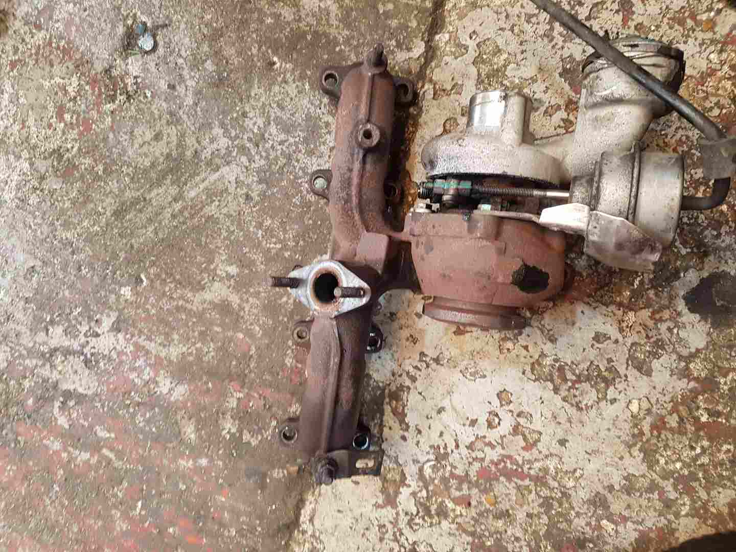 Volkswagen Transporter T5 2003-2009 1.9 TDI Turbo Charger Unit AXB