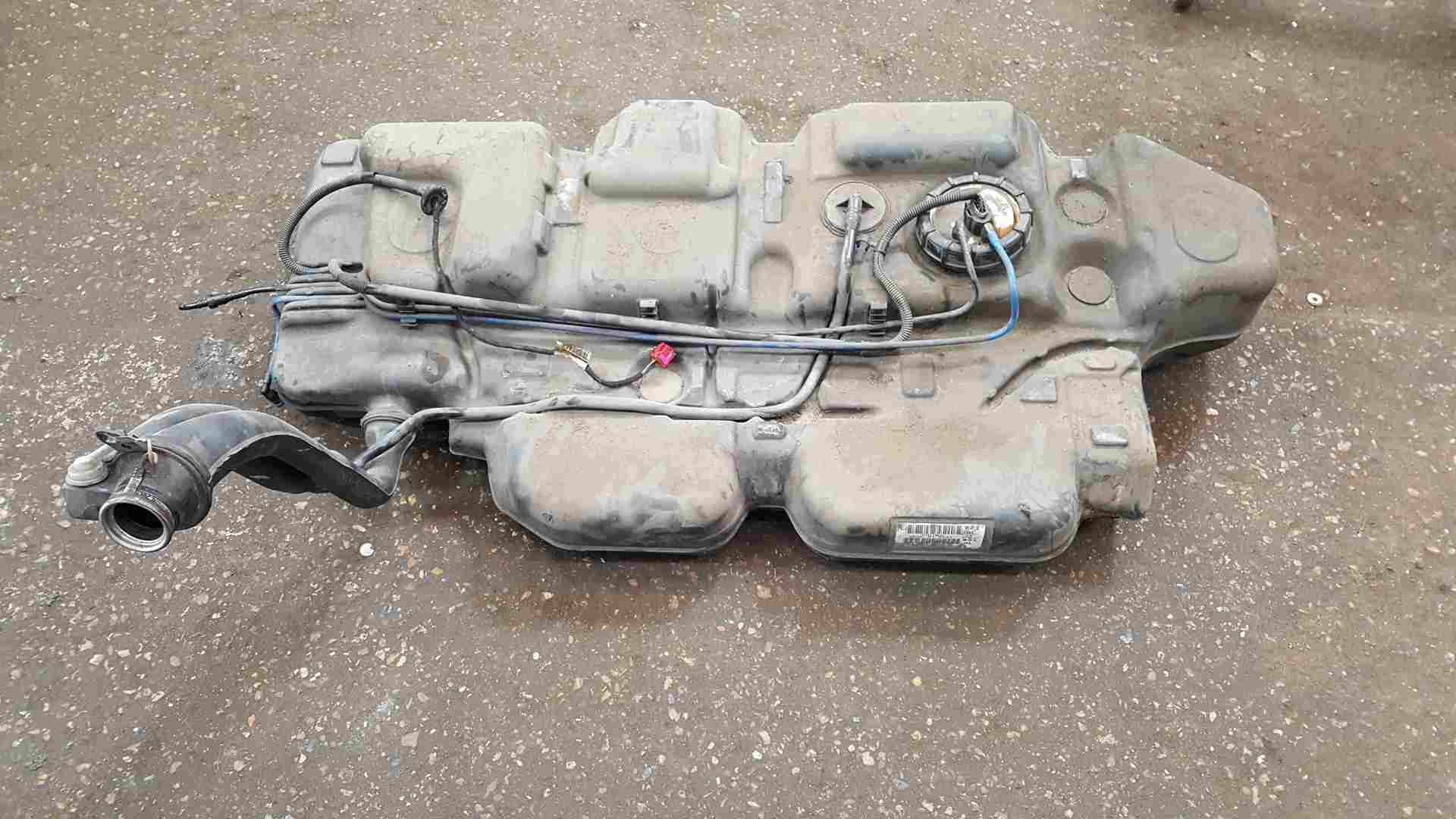 Volkswagen Transporter T5 2003-2009 1.9 TDi Fuel Tank + Sender 7H0201085