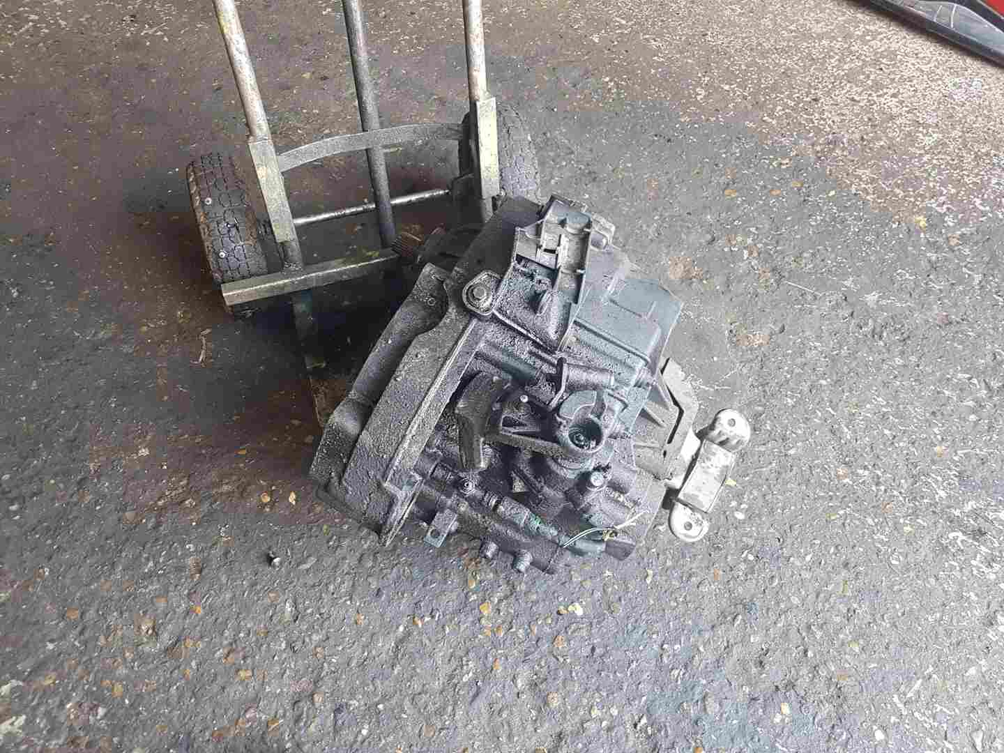 Volkswagen Transporter T5 2003-2009 2.5 TDI 6 Speed Manual Gearbox JFS Broken