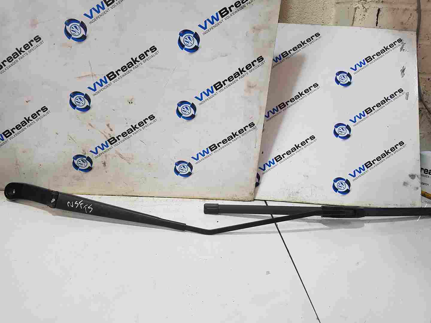 Volkswagen Transporter T5 2003-2009 Driver OSF Windscreen Wiper ARM  7H2955409C