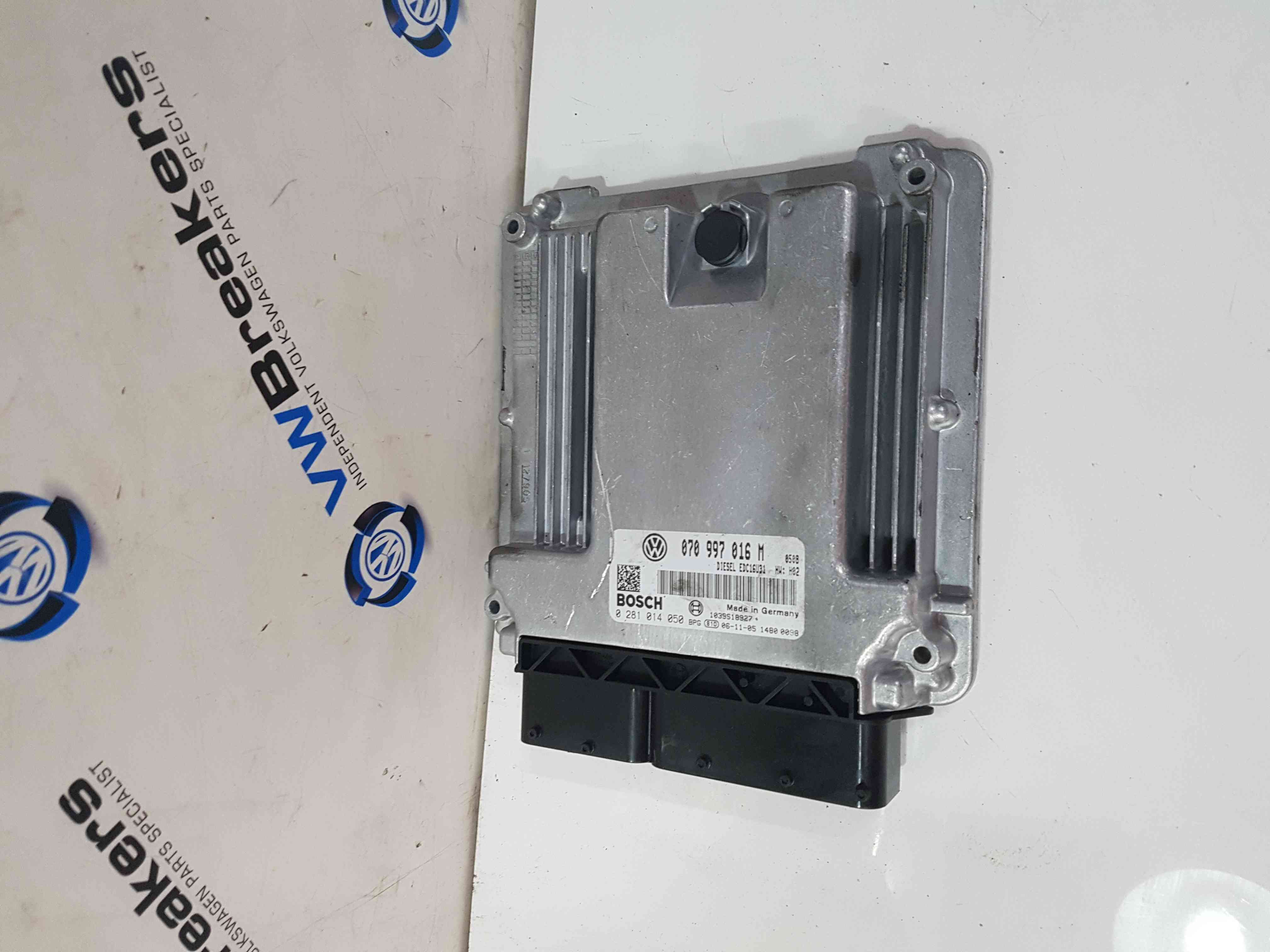 Volkswagen Transporter T5 2003-2009 Engine Control Unit Computer ECU 070997016M