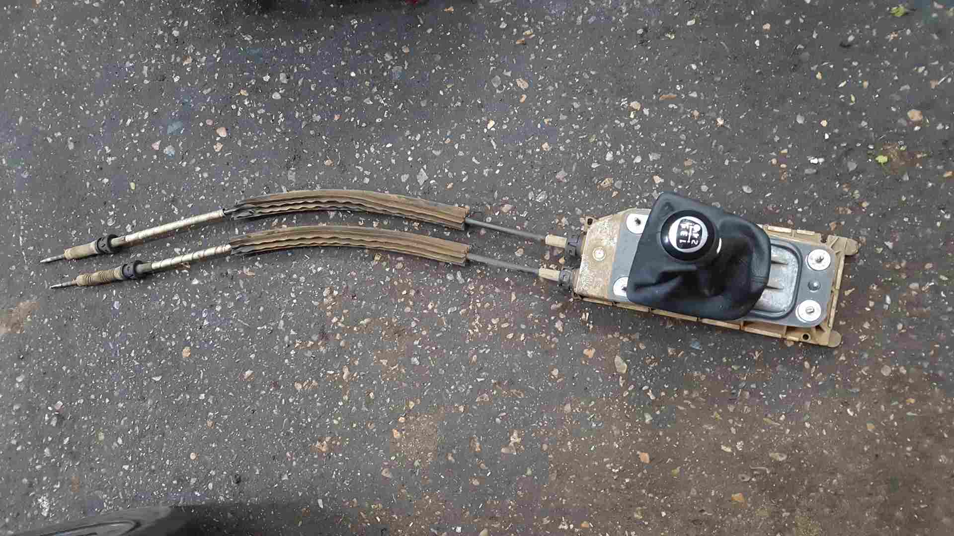 Volkswagen UP 2011-2017 1.0 12v Gear linkage + Gator 1s0711049b