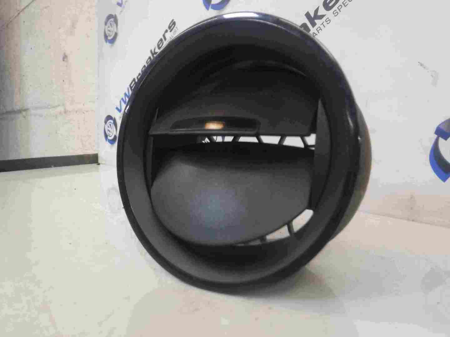 Volkswagen UP 2011-2017 Passenger NSF Front Heater Vent Gloss Black 1S0819703B