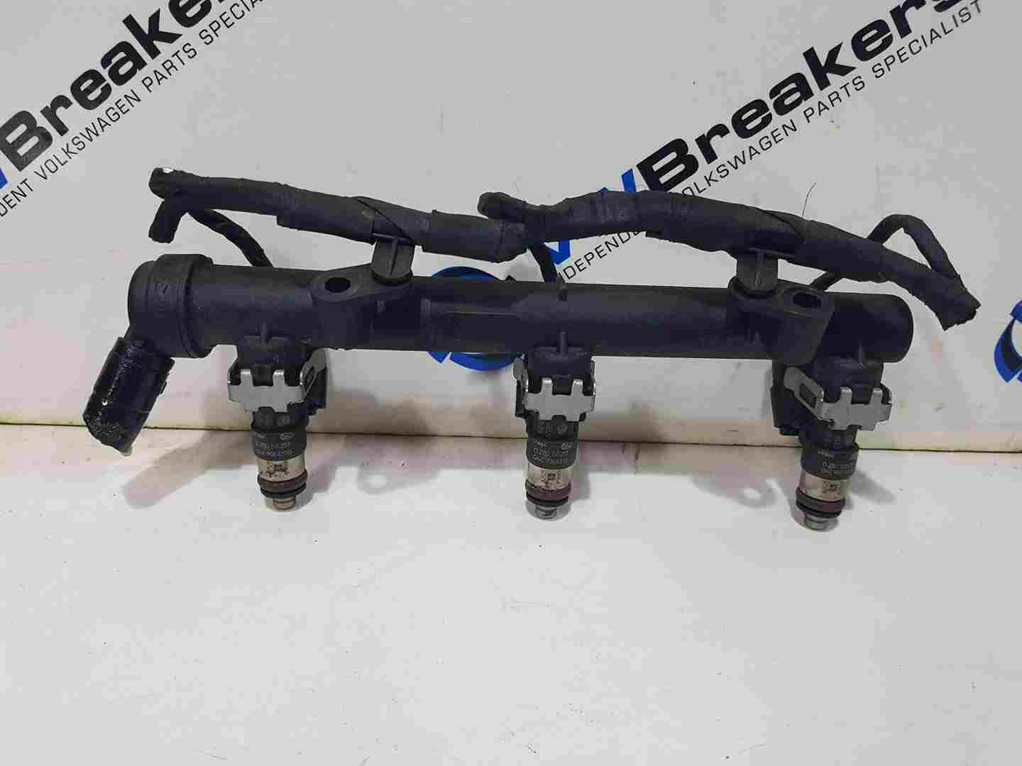 Volkswagen Up 2011-2017 1.0  Fuel Injectors + Rail Chya 04C133317j