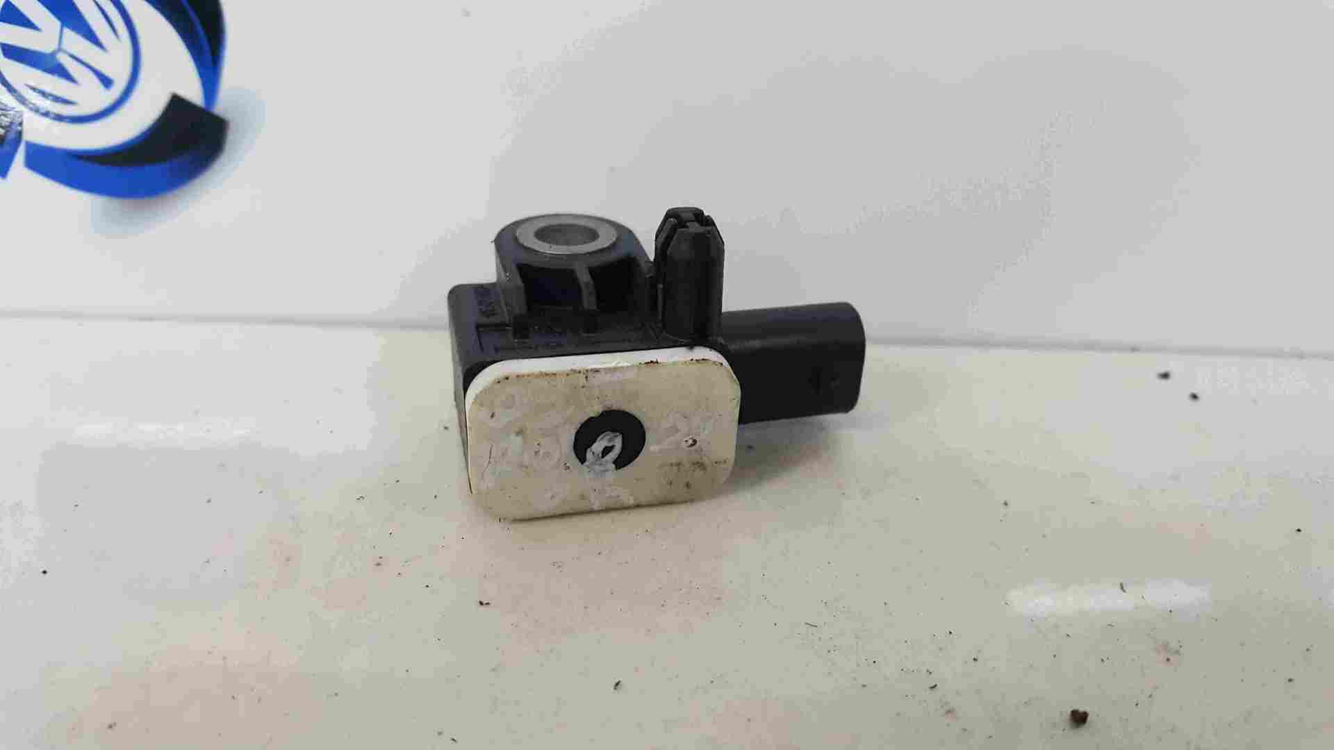 Volkswagen Up 2011-2017 Airbag Impact Crash Sensor 2H0959351