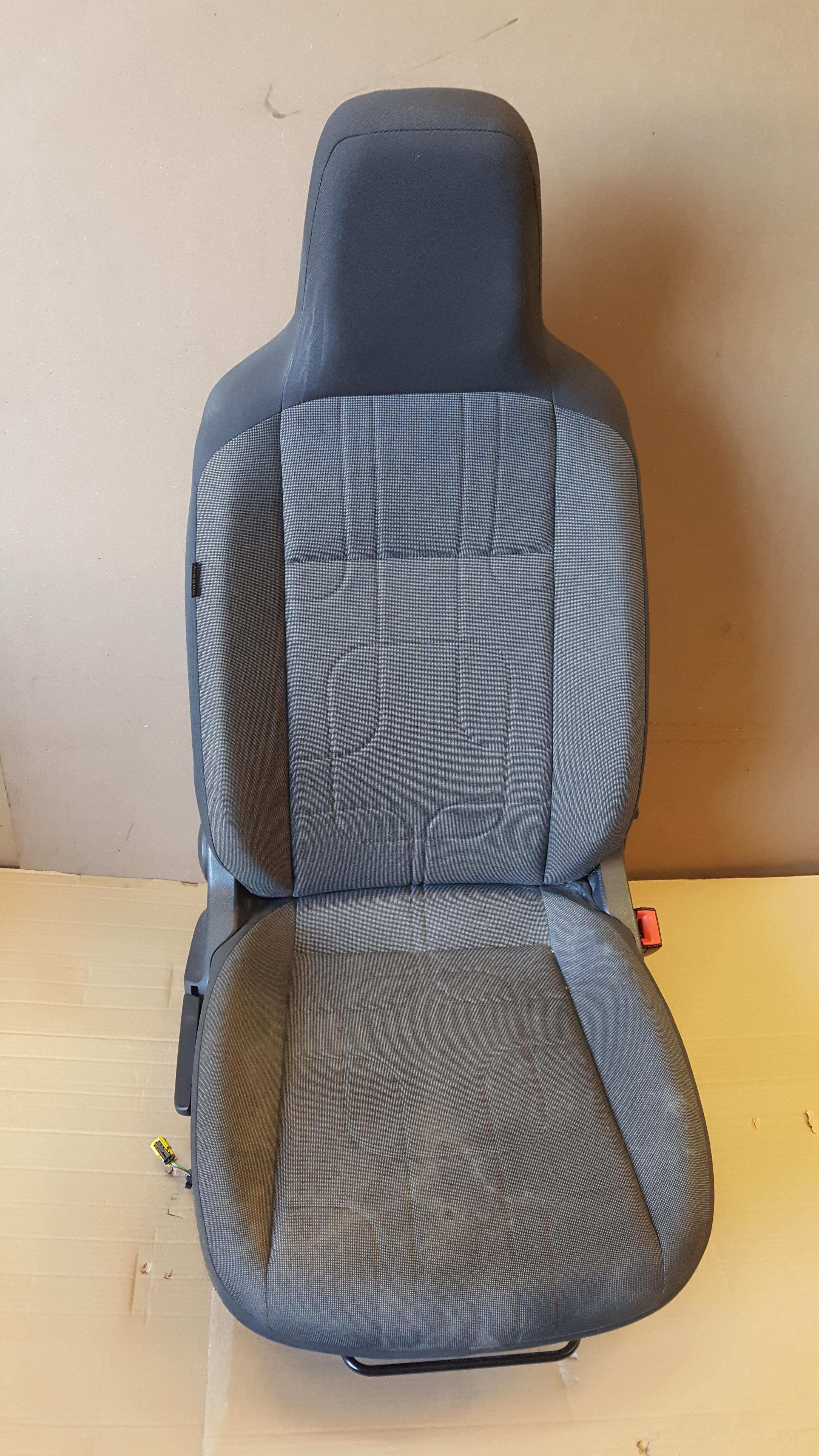 Volkswagen Up 2011-2017 OSF Drivers Front Seat Fabric + Ab