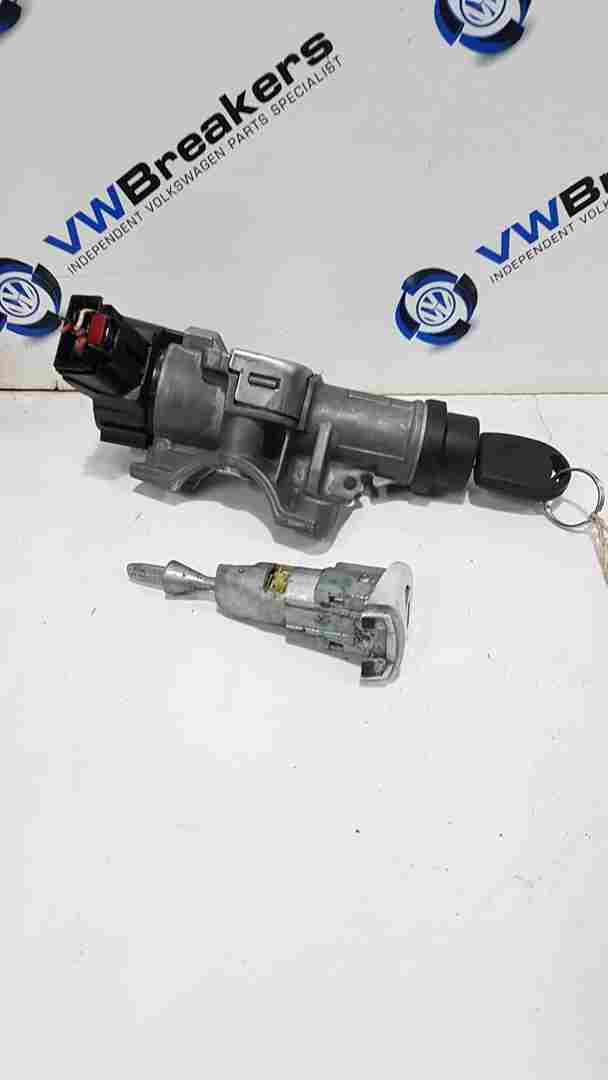 Volkswagen Up 2011-2017 Ignition Barrel Door Lock + KEY 6R0905851b