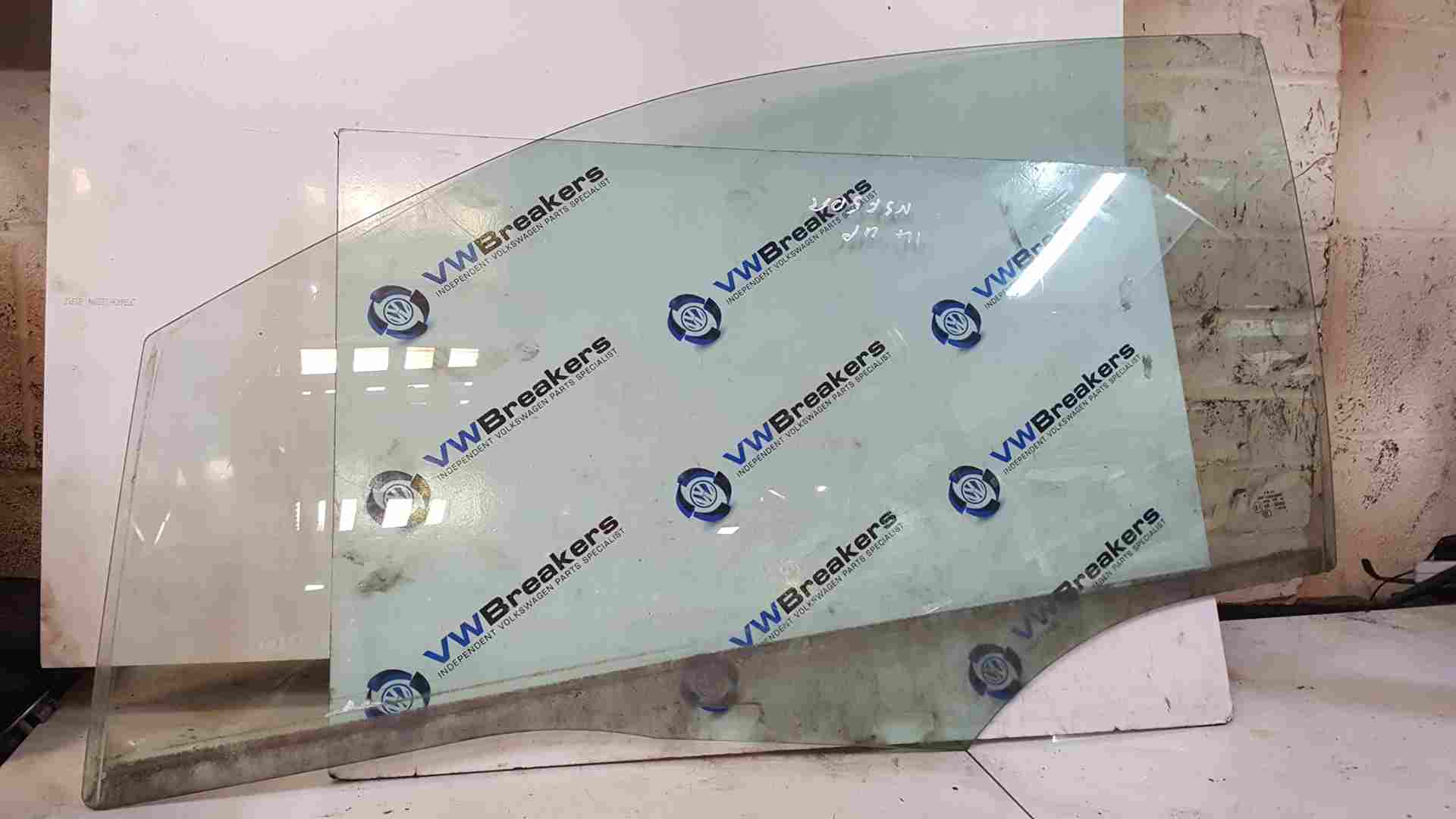 Volkswagen Up 2011-2017 NSF Window Glass Passenger Front 5 Door