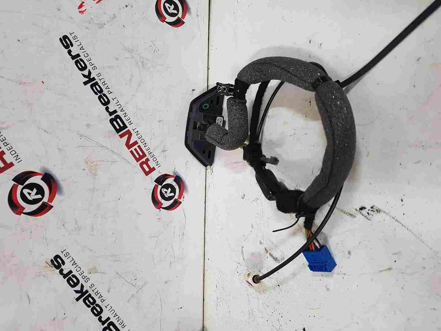 Volkswagen Up 2011-2017 Navi Holder Navigation Cable Male Harness 1S0035935A