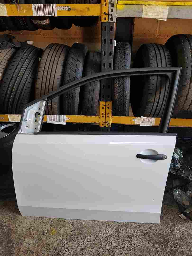 Volkswagen Up 2011-2017 Passenger NSF Front Door OFF White Light Blue Lr5c 5dr