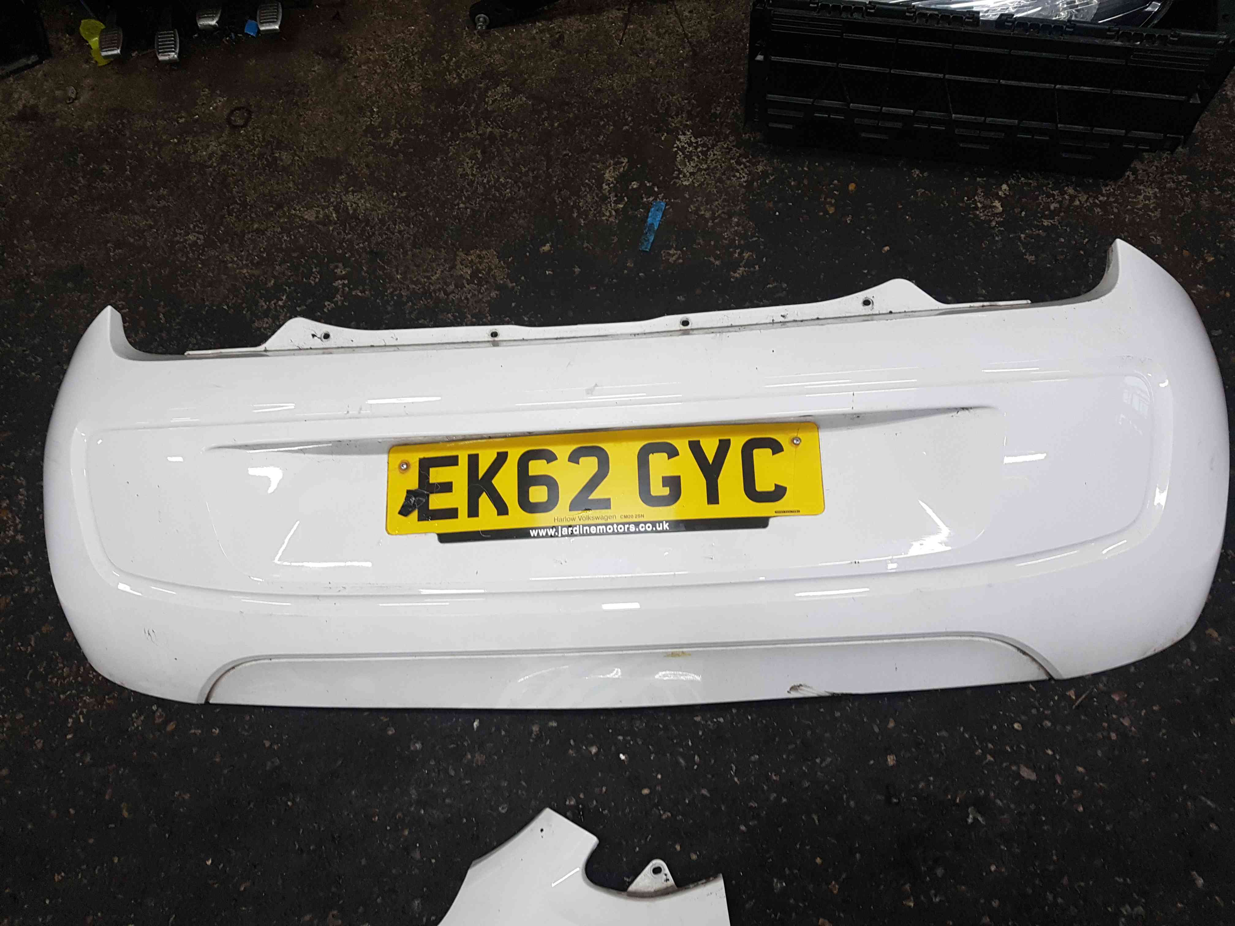 Volkswagen Up 2011-2017 Rear Bumper Lb9a White some damage