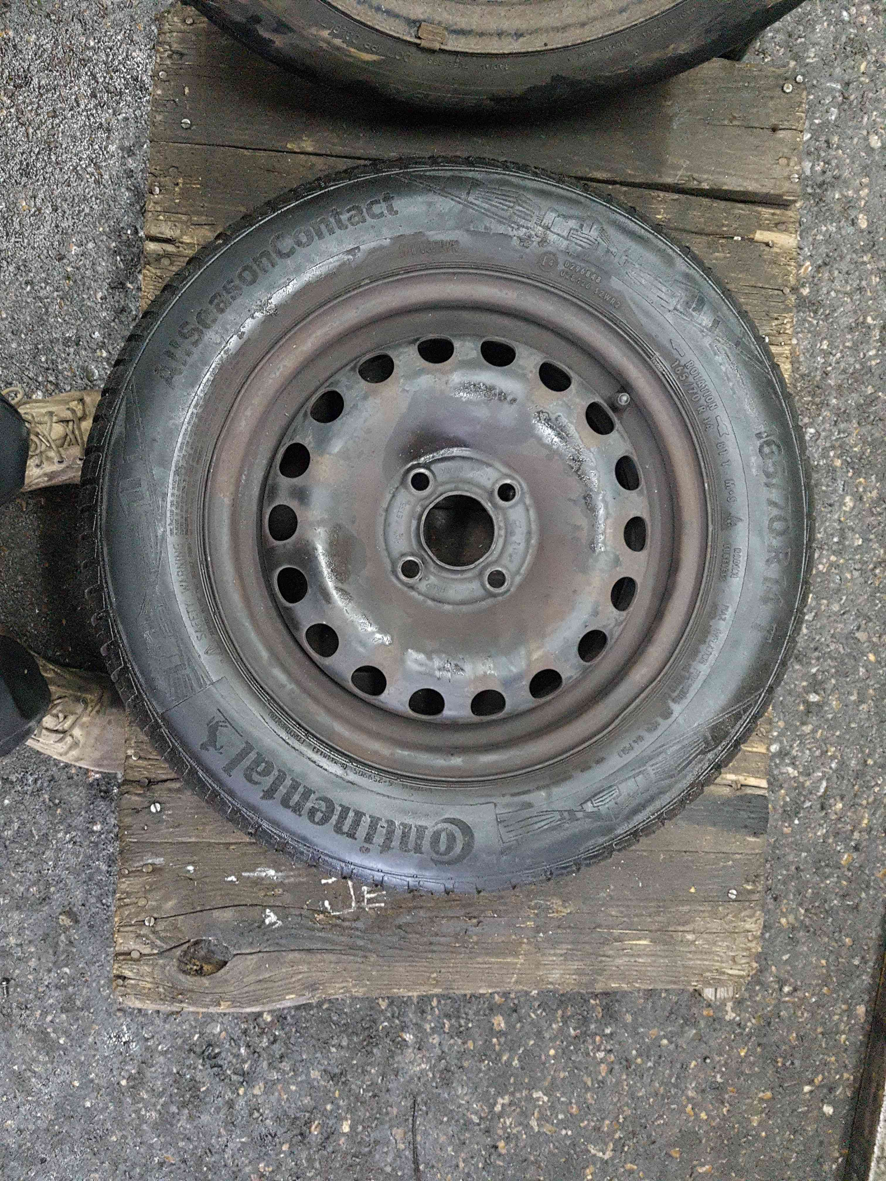 Volkswagen Up 2011-2017 Steel Wheel + Tyre 165 70 14 3/5 Continental Rotational