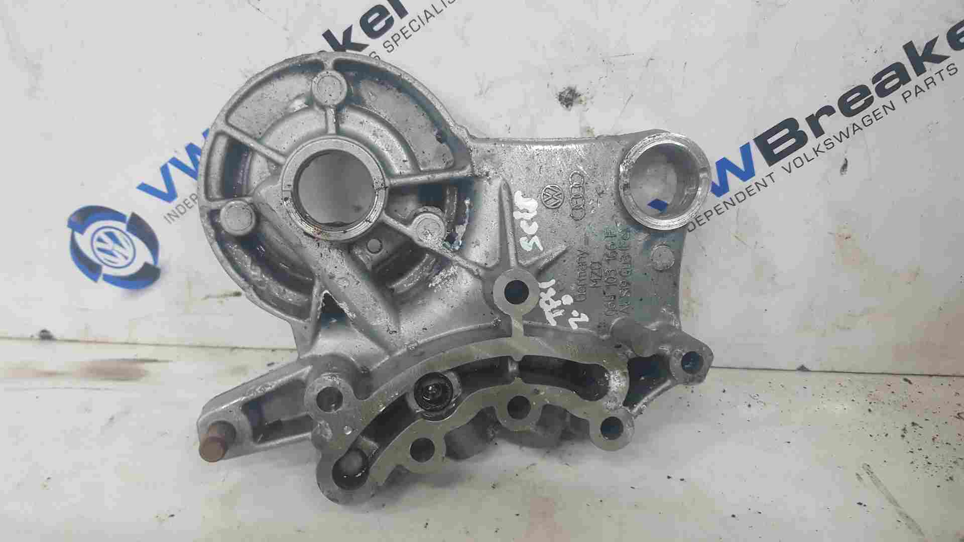 Volswagen Scirocco 2008-2014 2.0 Tfsi 06H103166f Camshaft Bridge Bracket 