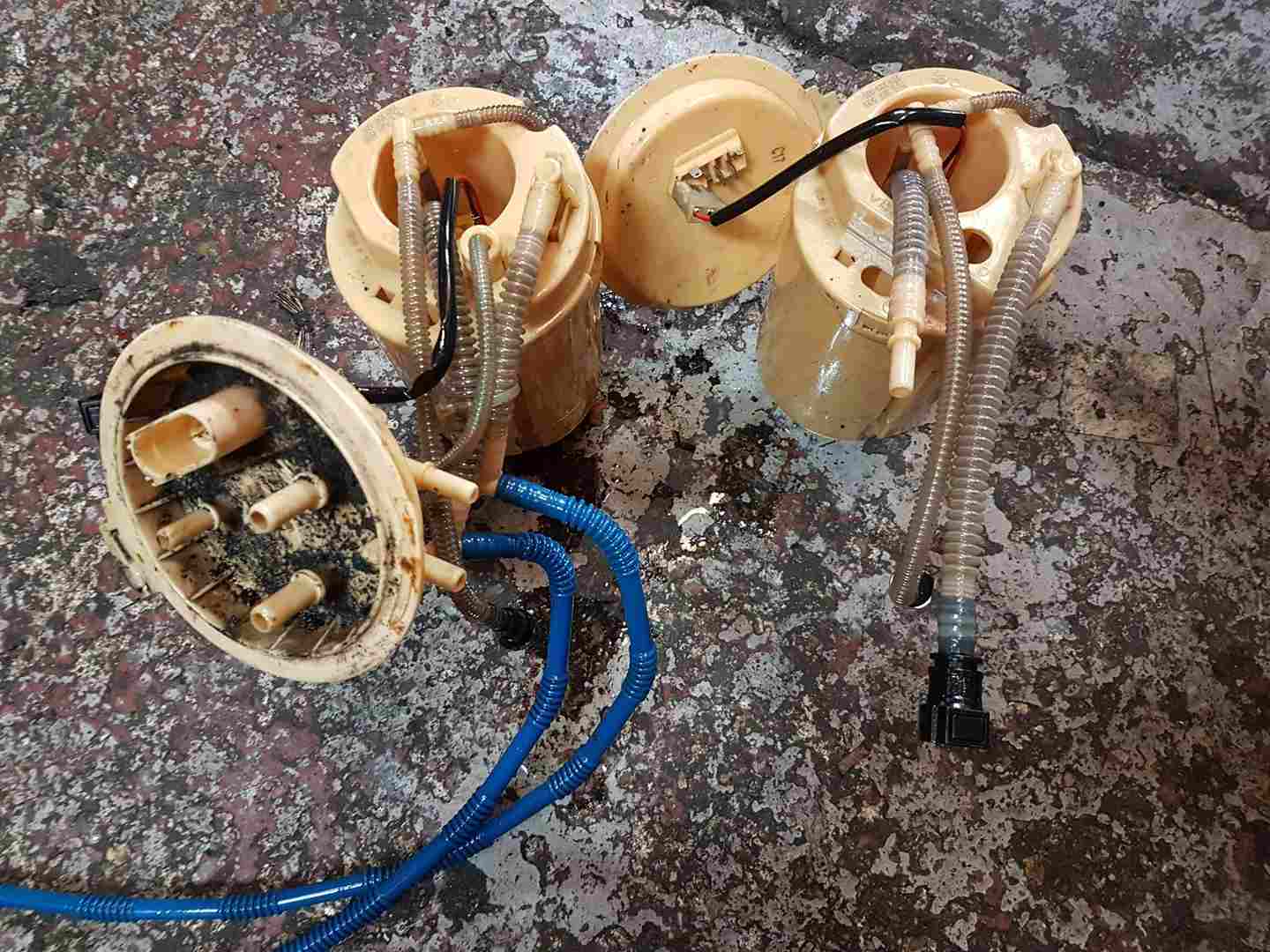 Vvolkswagen Touareg 2002-2007 3.0 TDi V6 Fuel Pump Sender Unit Gauge 7L8919679F