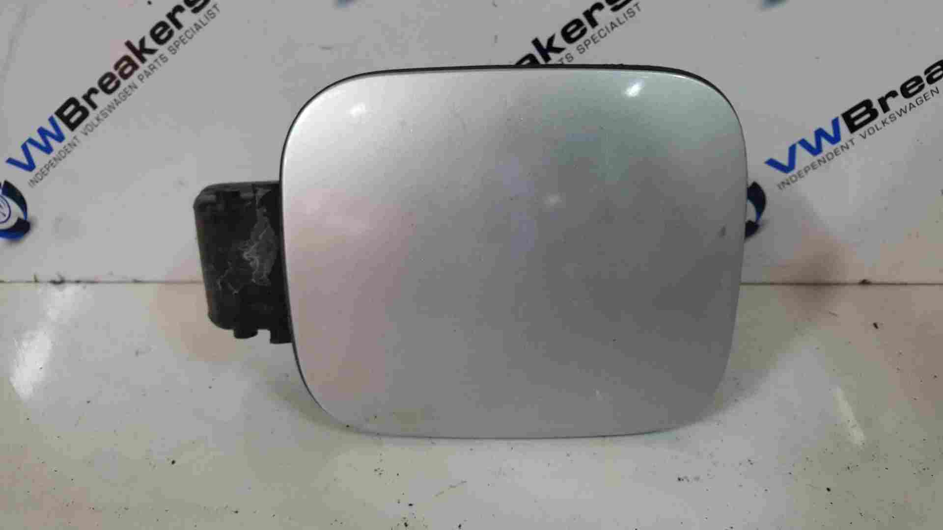 Volkswagen Beetle 1998-2006 Fuel Flap Cover Silver La7W