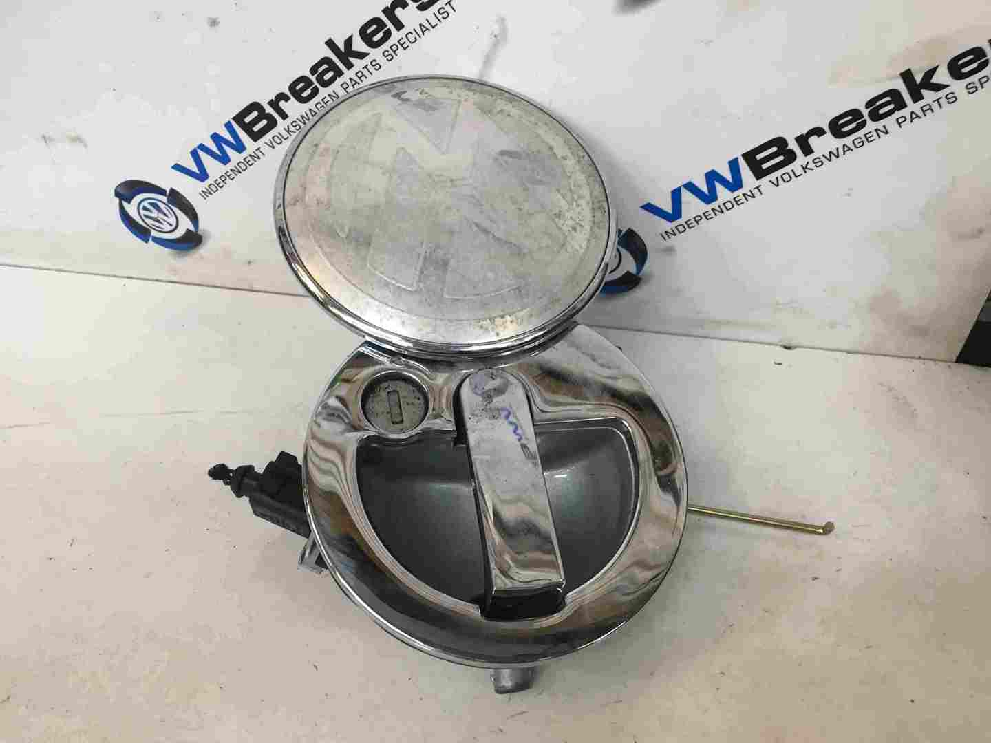 Volkswagen Beetle 1999-2006 Boot Handle + Boot Badge 1C0827297E