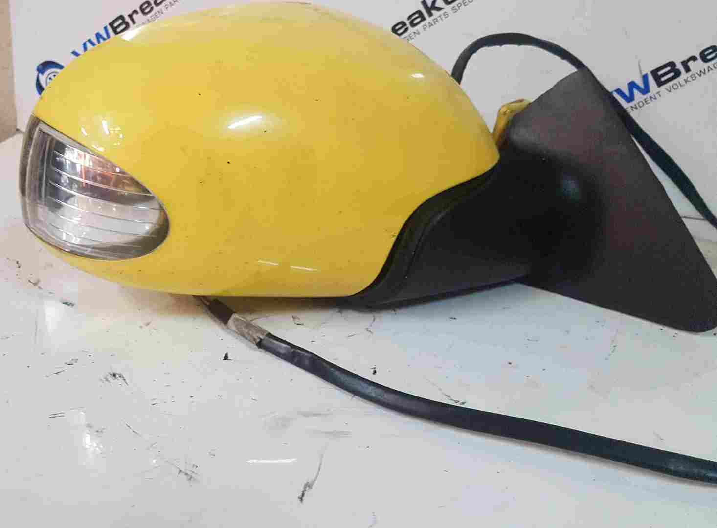 Volkswagen Beetle 1999-2006 Drivers OS Wing Mirror Yellow LB1D