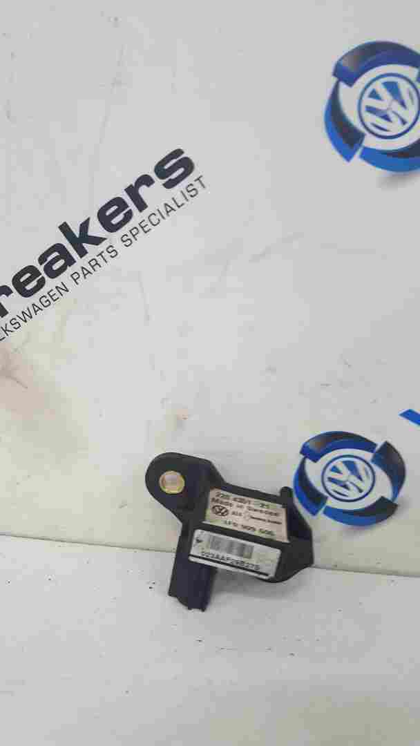 Volkswagen Beetle Convertible 1999-2006 Airbag Impact Sensor 1F0909606