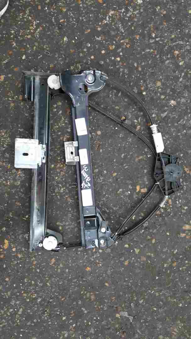 Volkswagen Beetle Convertible 2002-2011 Passenger NSF Front Window Regulator