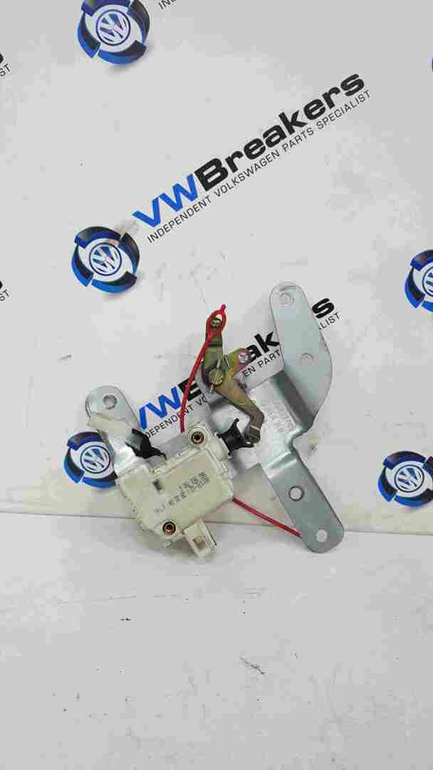 Volkswagen Beetle Convertible 2002-2006 Rear Boot Central Lock Actuator Solenoid